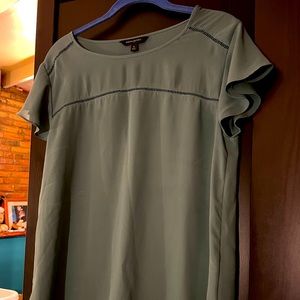 Banana Republic size small flutter sleeve top